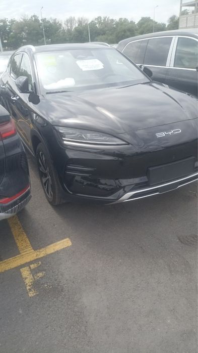 BYD Song plus 2025 （Champion） 605 km qora