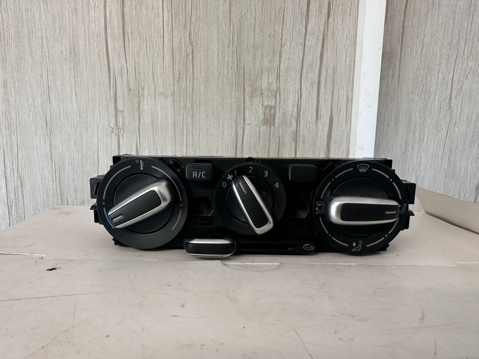 Управление климатик за Шкода Ситиго