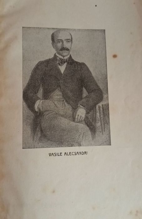 lot de carti, harta .calendar si ilustratii vechi pt colectionari