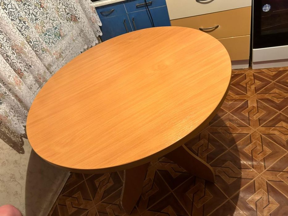 Стол кухонный круглый