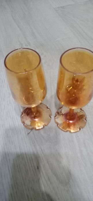 Рюмки с чертями.