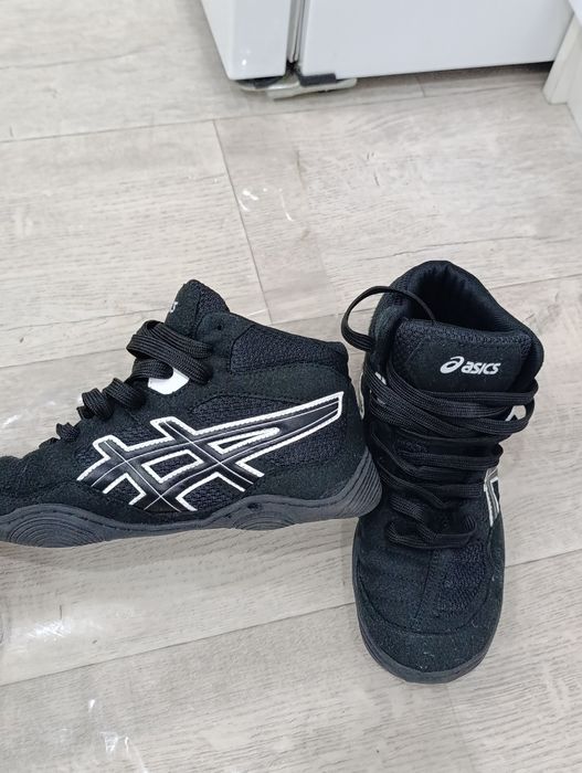 Борцовки[asics] 37 размера
