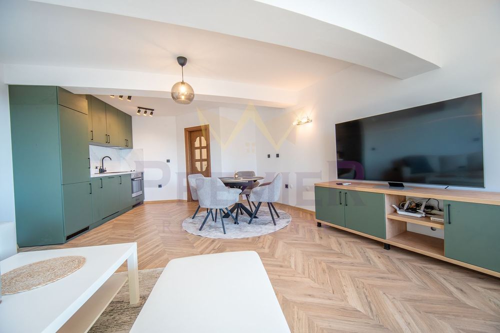 Продава се Тристаен апартамент в Балчик - 125 кв.м за 734 €/кв.м - Снимка #1