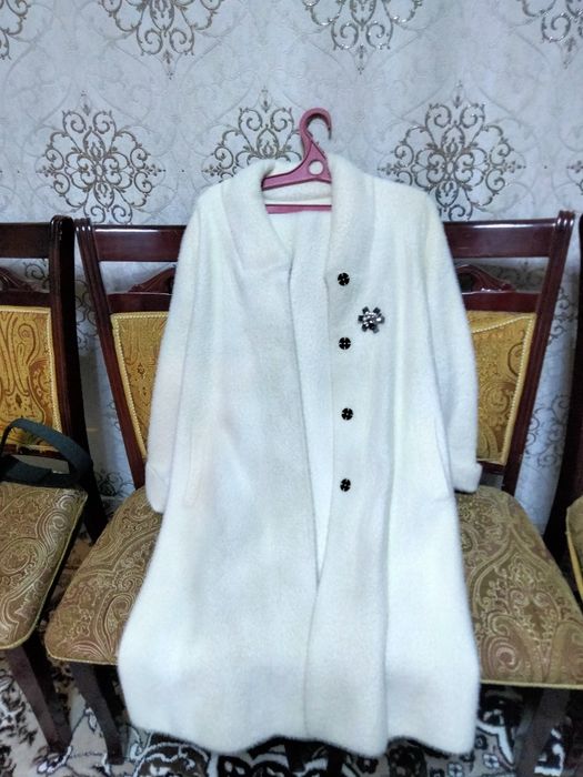 Продам пальто Альпака.