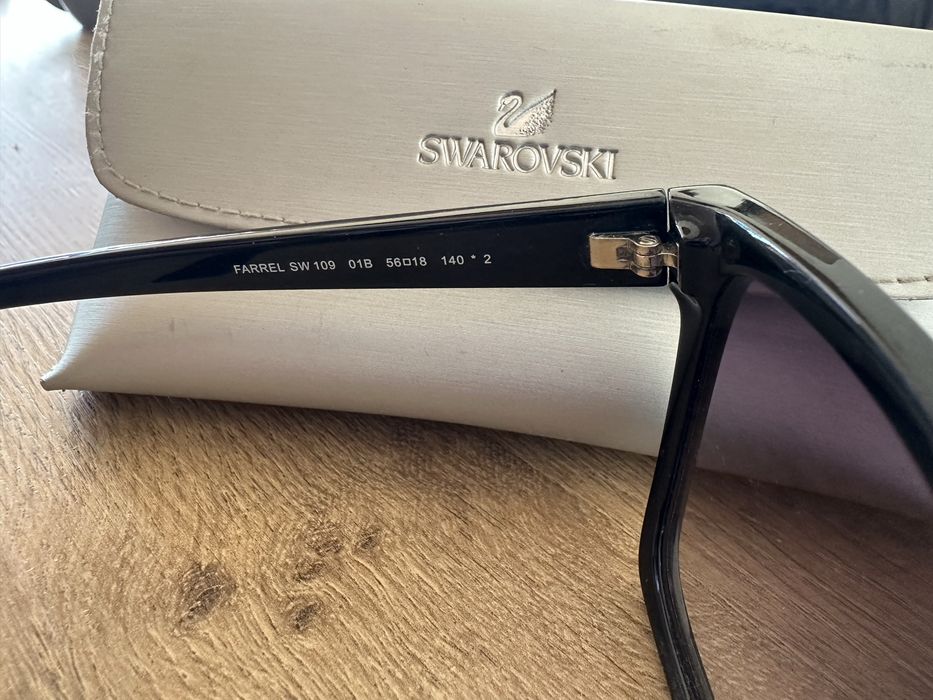 слънчеви очила swarovski