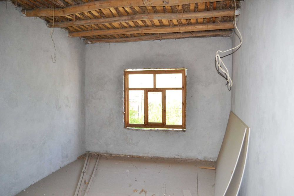 Сотувга таклиф этилади: Янги икки қаватли уй — Вокзал ҳудудида