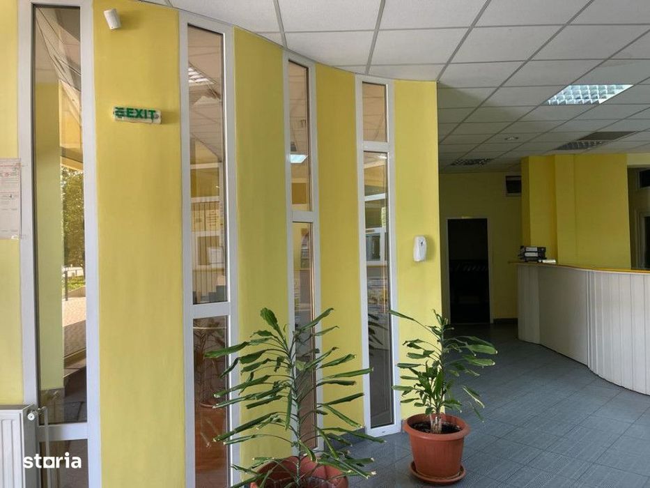 Spatiu comercial de inchiriat , Oradea, zona Rogerius! - Vedere 4