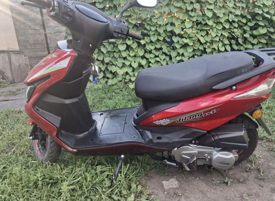 Скутер м8 150 кубов