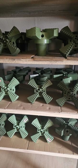 Sape de foraj PDC 250mm teren mediu-dur