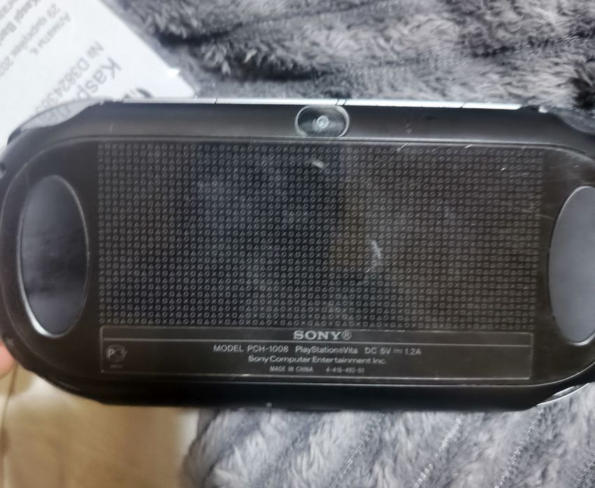 Продаю PS VITA 32gb
