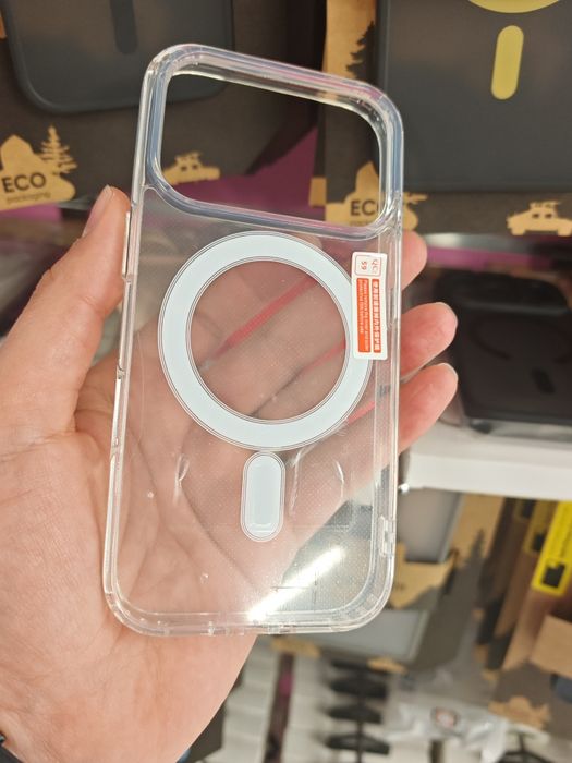 IPhone 18 Pro /17 Pro  Magsafe луксозни гърбове