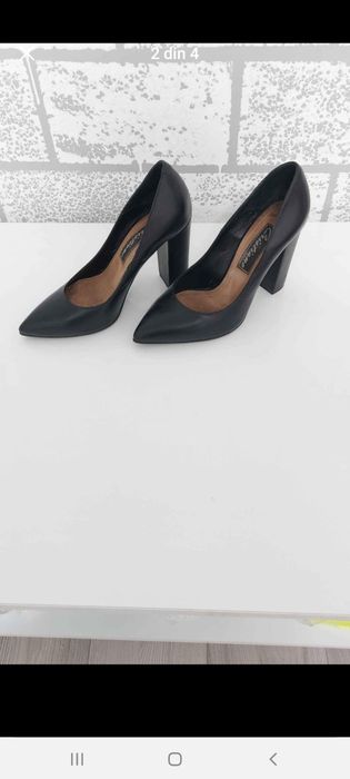 Vand pantofi de piele naturala