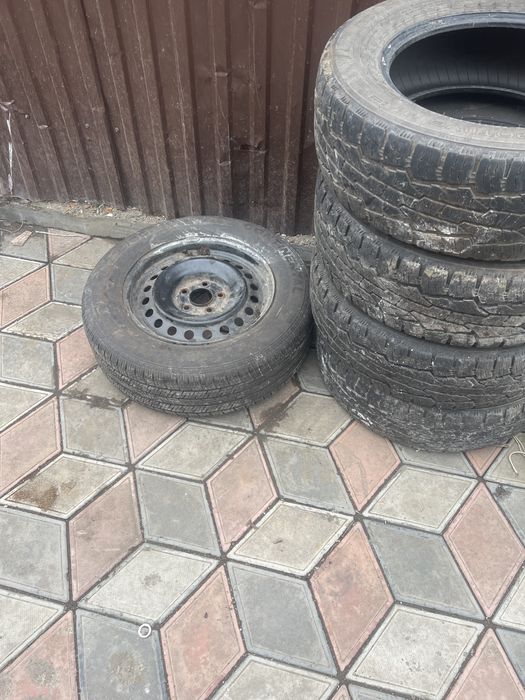 Продам летнию резину