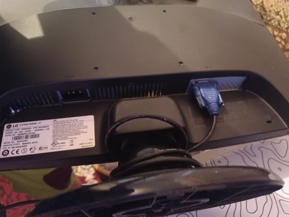 Монитор Монитор LG 19