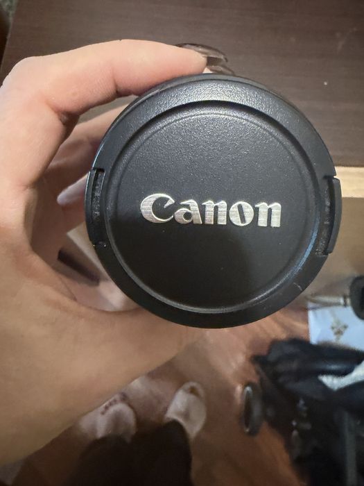 Фотоаппарат Canon EOS 1000D