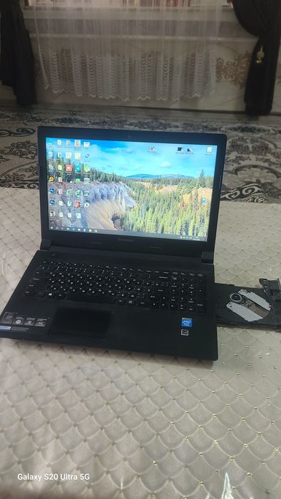 Laptop Lenovo B50
