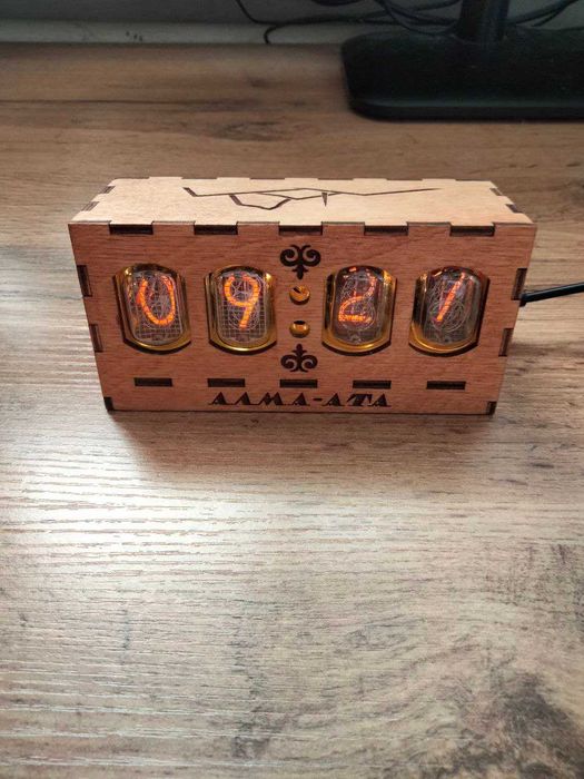 Газоразрядные часы "Алма-Ата"