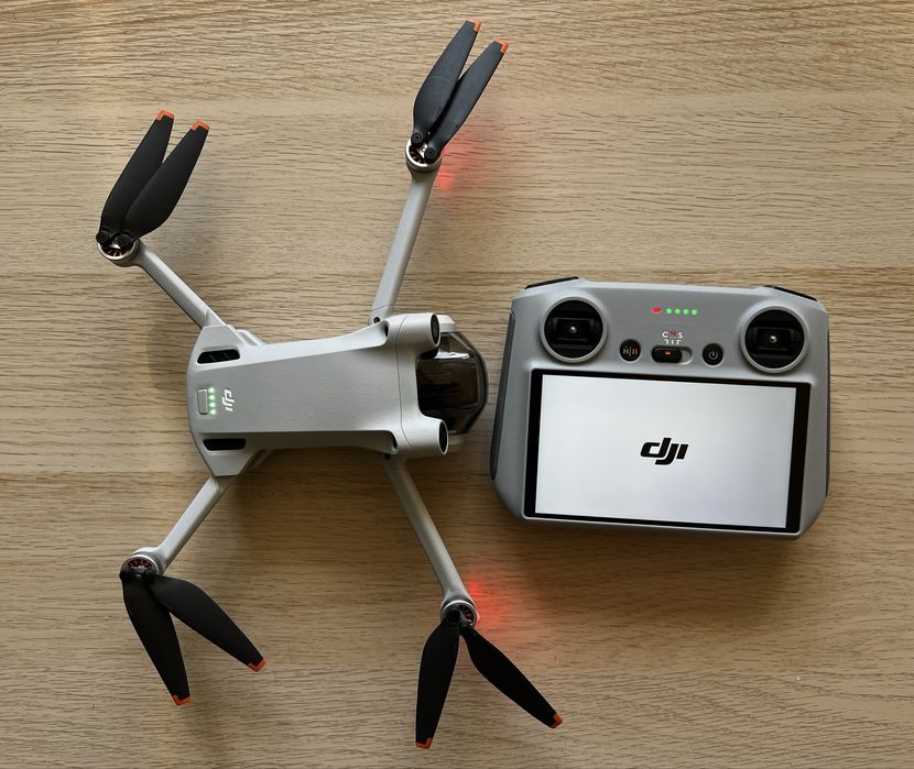 Drona Dji mini 3 pro