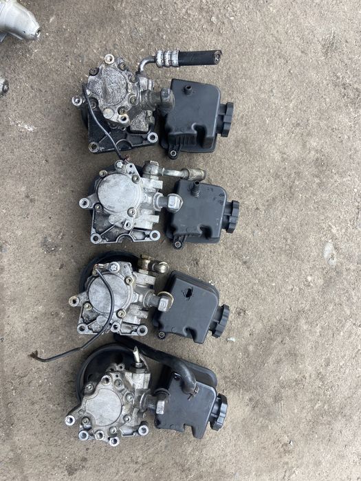 Гур насос мерседес 210