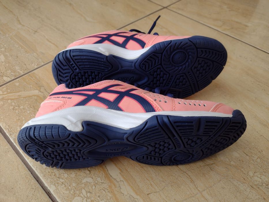 Adidași copii Asics nr. 34,5