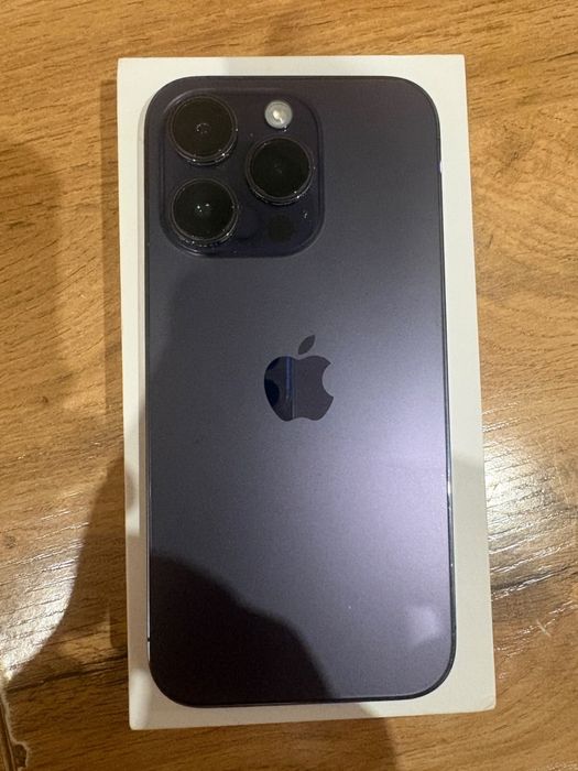 Продам Iphone 14 pro