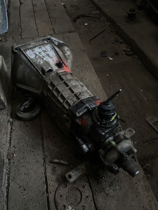 Продам коробку классика 5 ступка