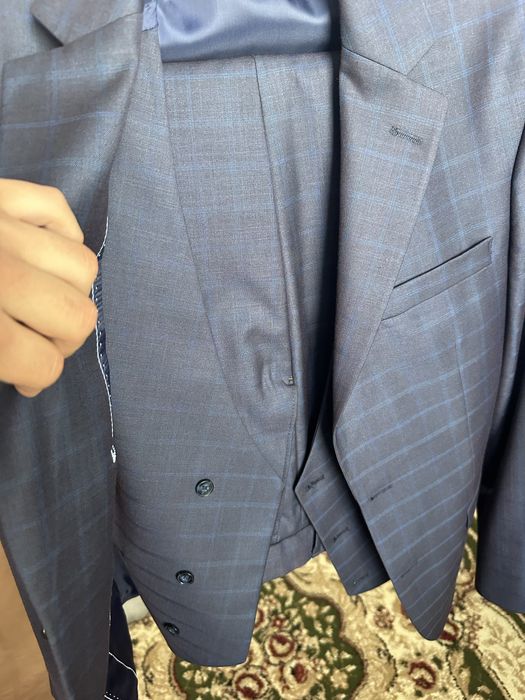 Мужской костюм размер 46