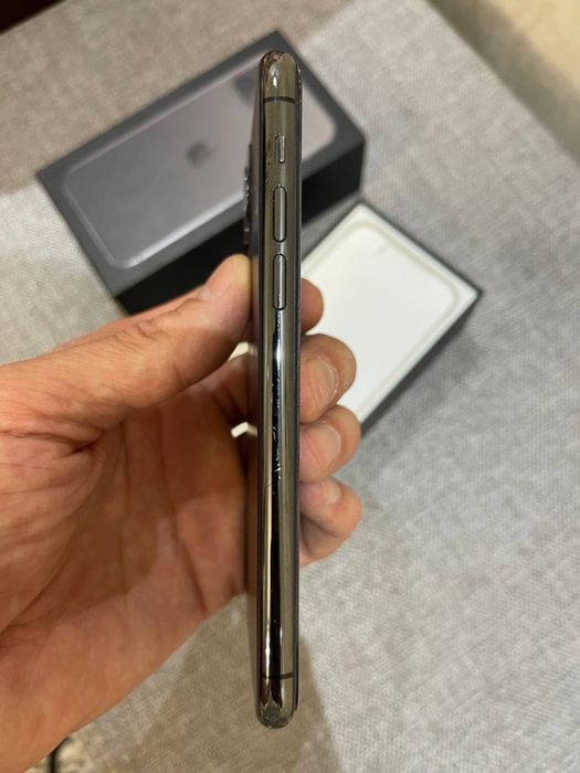 Iphone 11 Pro 256 green color ideal