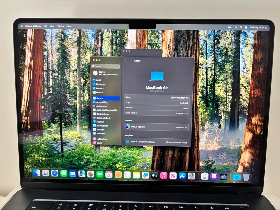 MacBook Air 15" M2 2023, 8GB/512GB, Midnight, stare foarte buna, cutie originala