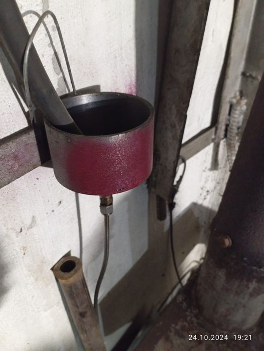 Продам буржуйку масленую