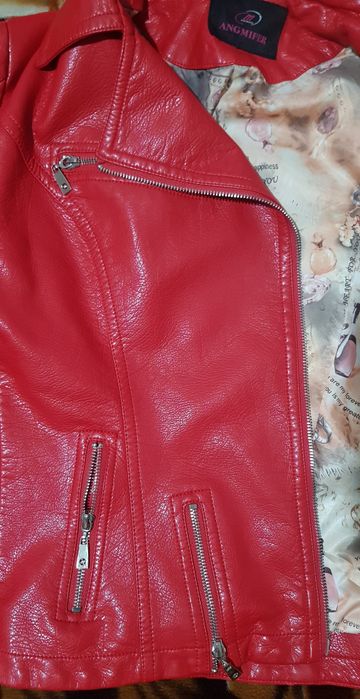 Нова! Кожаная отдам за пол цены