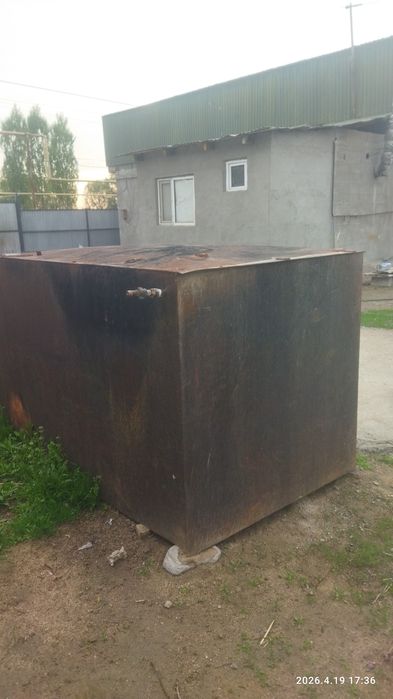 Ёмкост квадратный