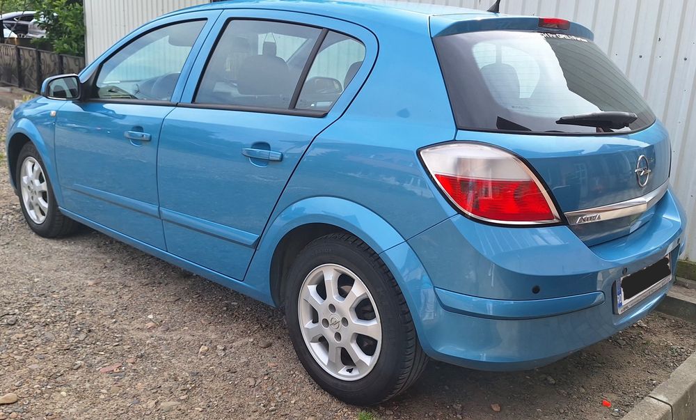 OPEL Astra 2004 — imagine 3