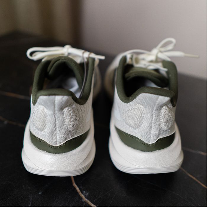 Новые оригинальные кроссовки Adidas All Day Essential (адидас)