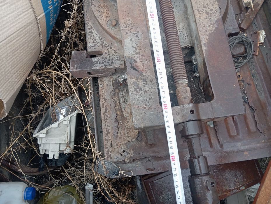 Продам Тиски Советского производства