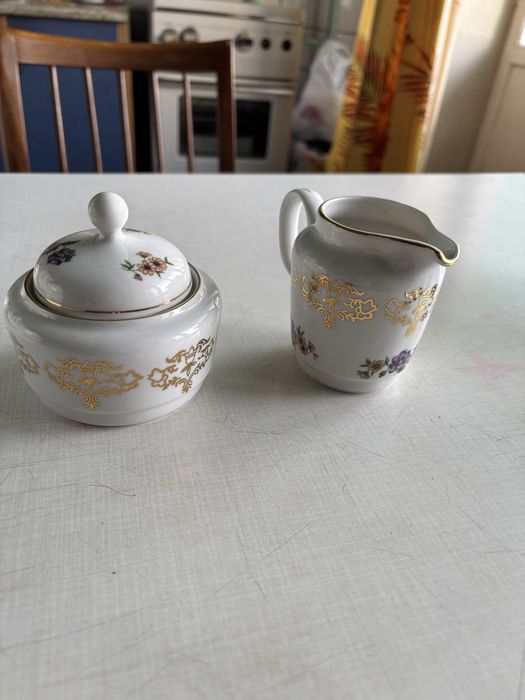 Винтажный фарфоровый сервиз