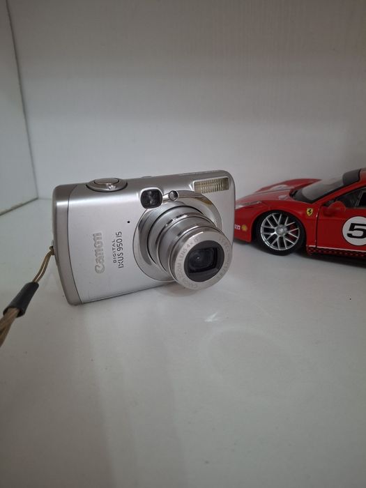 Цифровая камера  Canon US950