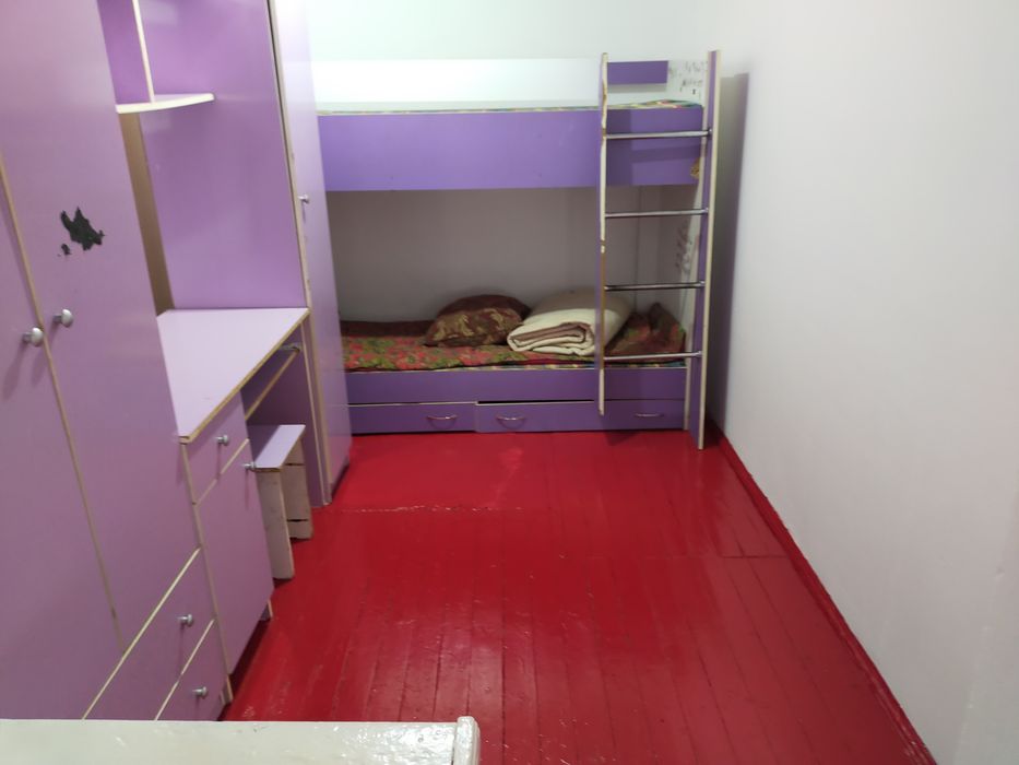 Продается дом в хорошем районе .