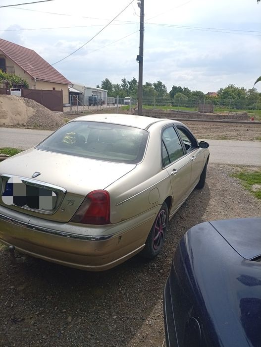Vând sau schimb ROVER 75