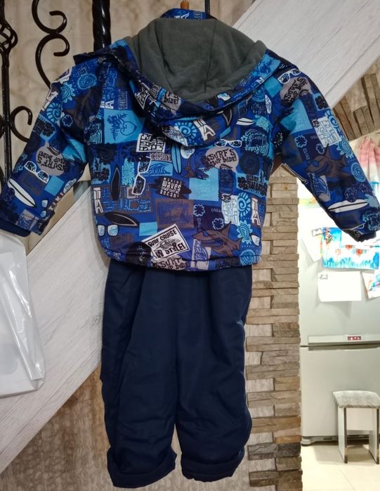Продам детский комбинезон
