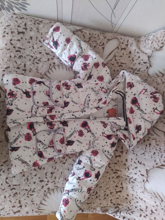 Куртки на девочку