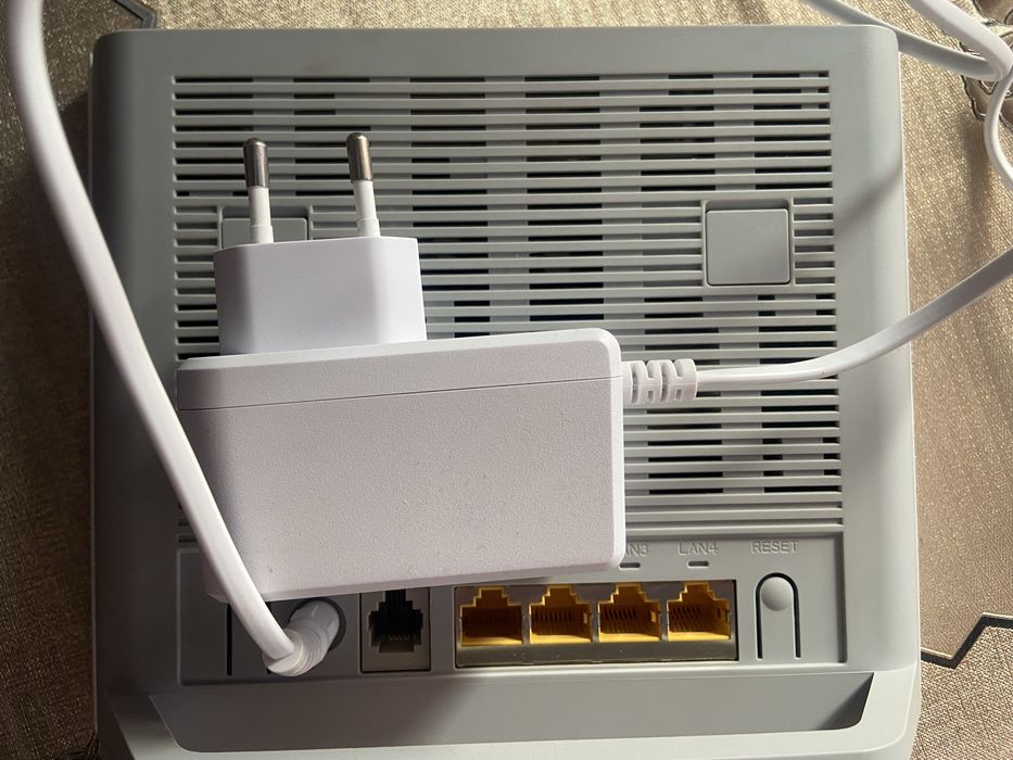 router ZTE cu cartela sim