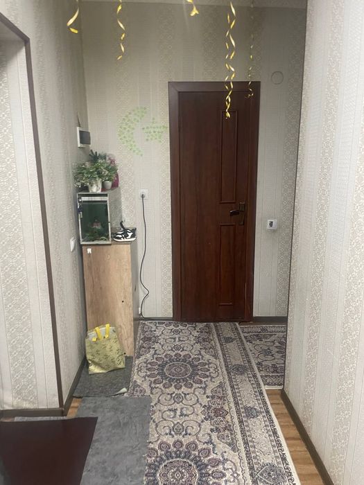 Sergeli 8 hudud uy sotiladi