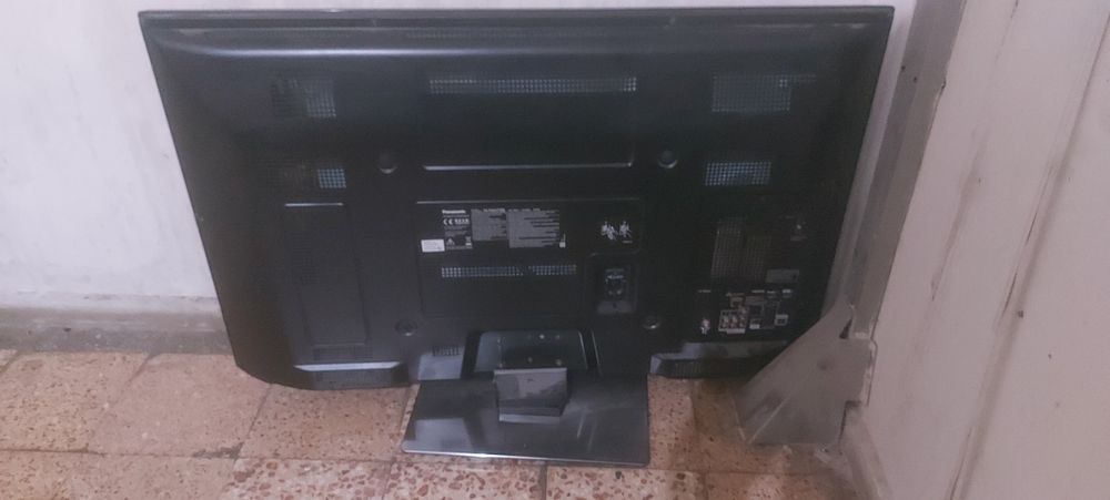 Vând panasonic viera defect