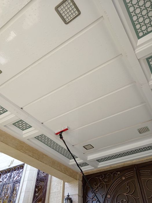 Oyna va fasad yuvish