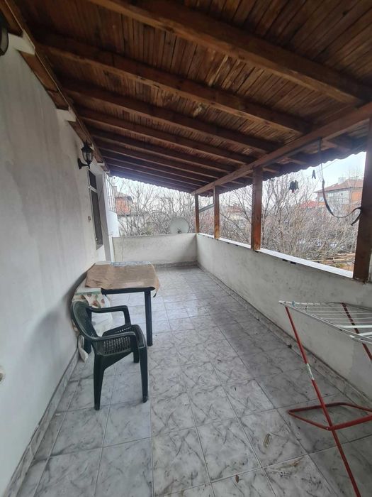 КЪЩА в кв. Изгрев, град Хасково