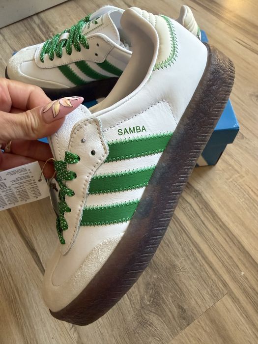 Оригинални нови кожени кецове Adidas Sambae ! 39,40 н