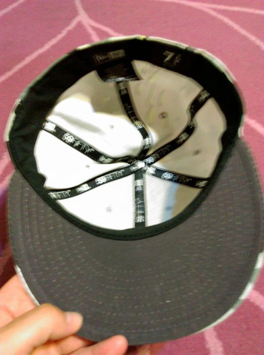Sapca NEW ERA camo marime 7 1/4 -57.7 cm