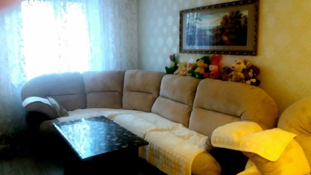 Диван угловой б/у