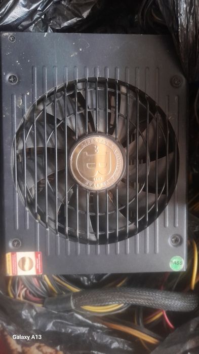 Продаю блок питание на пк